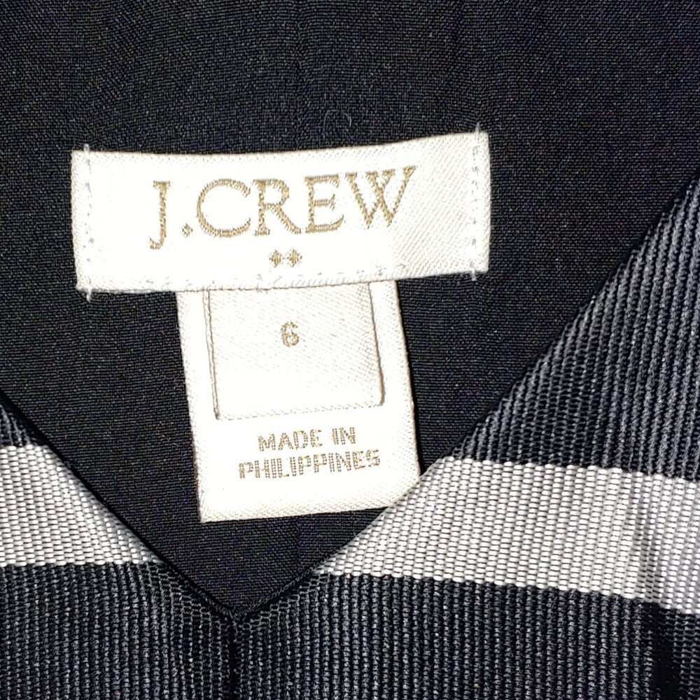 J Crew Fit and Flare Deep V-Neck Stripe Mini Dress Black Silver Stripes  Size 6 - Picture 2 of 7